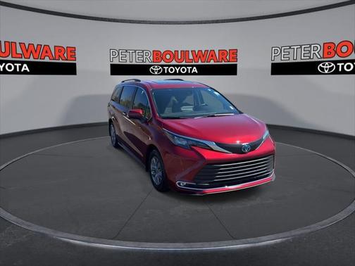 2024 Toyota Sienna XLE 7 Passenger