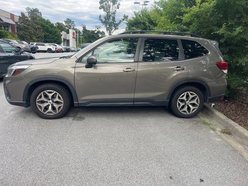 Bronze Metallic 2021 Subaru Forester Premium