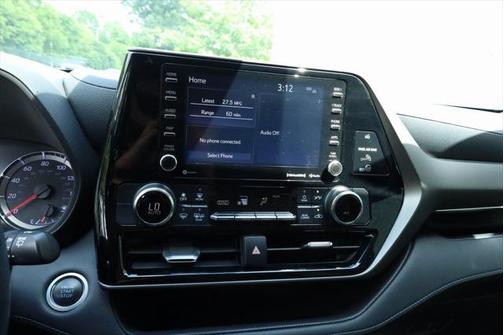 2020 Toyota Highlander LE