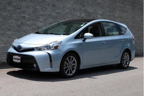 2015 Toyota Prius v Five