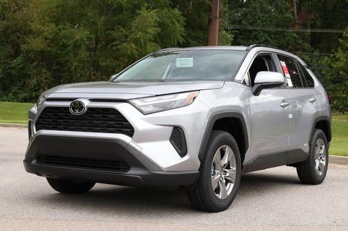 2025 Toyota RAV4 Hybrid LE