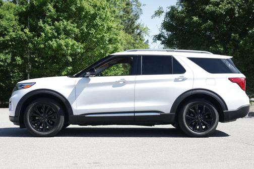 Oxford White 2023 Ford Explorer Limited