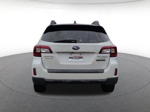 Crystal White Pearl 2017 Subaru Outback 2.5i Limited