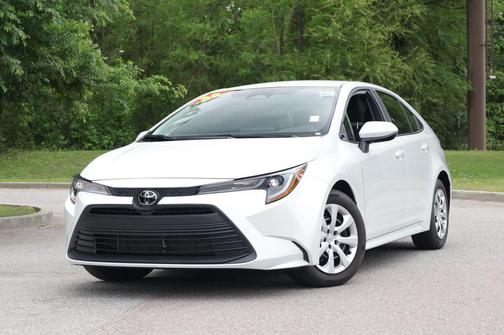 Wind Chill Pearl 2026 Toyota Corolla LE