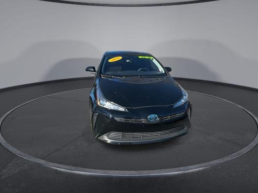 2021 Toyota Prius LE