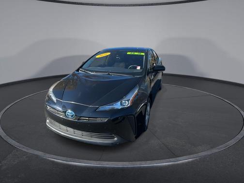 2021 Toyota Prius LE