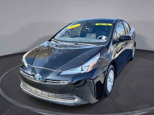 2021 Toyota Prius LE