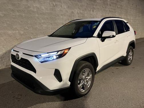 Ice Cap 2023 Toyota RAV4 XLE