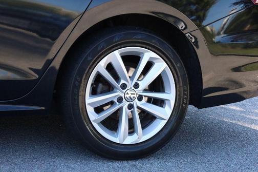 2020 Volkswagen Passat 2.0T SE