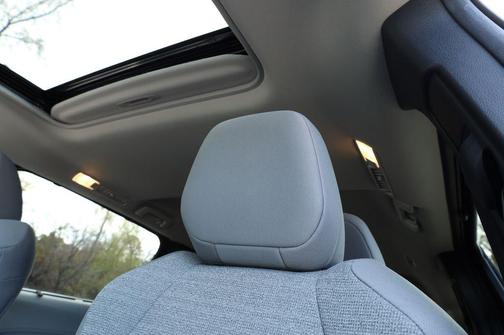 2025 Toyota Sienna LE