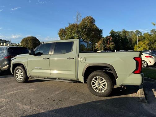 2025 Toyota Tundra SR5