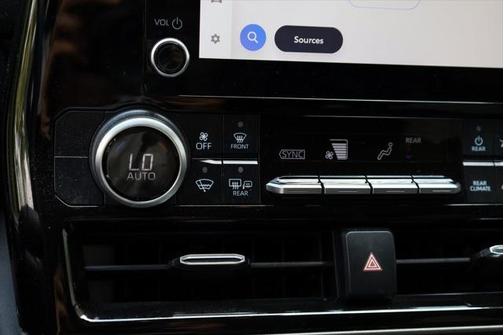 2023 Toyota Highlander Hybrid LE