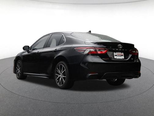 Midnight Black Metallic 2023 Toyota Camry SE