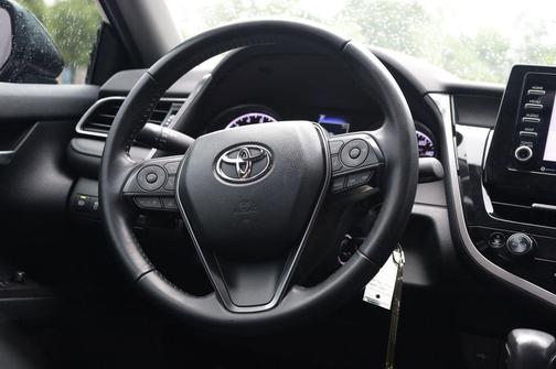 Midnight Black Metallic 2023 Toyota Camry SE