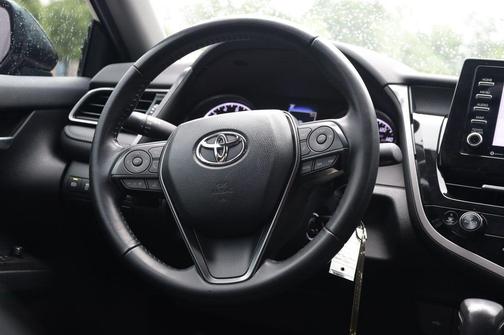 Midnight Black Metallic 2023 Toyota Camry SE