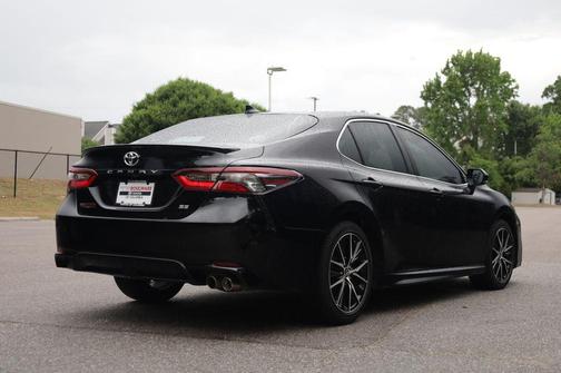 Midnight Black Metallic 2023 Toyota Camry SE