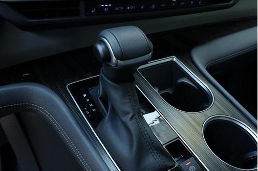 2023 Toyota Sienna Limited 7-Passenger