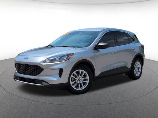 Silver Metallic 2022 Ford Escape SE