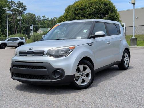 Bright Silver 2017 Kia Soul Base