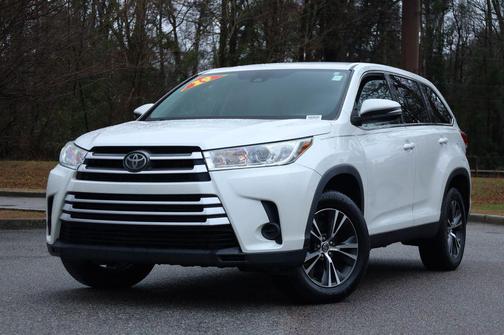 2019 Toyota Highlander LE I4