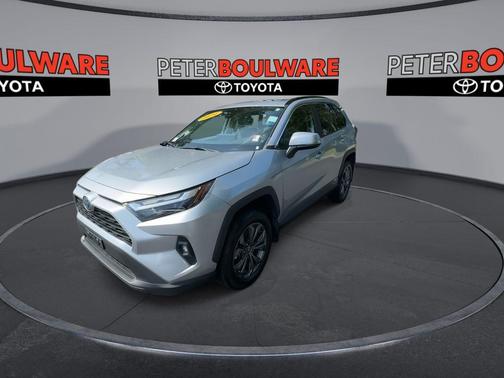 2024 Toyota RAV4 Hybrid XLE Premium
