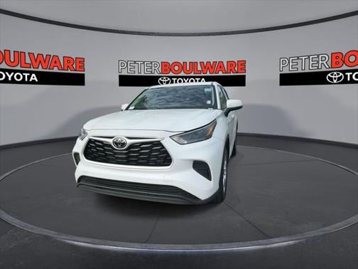 2023 Toyota Highlander L