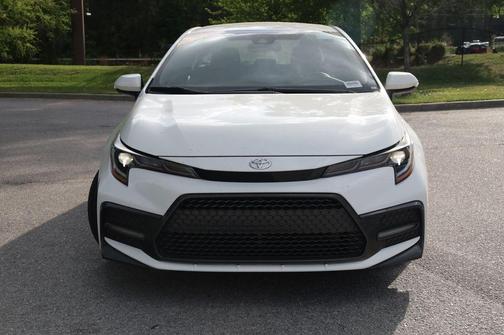 White 2022 Toyota Corolla SE