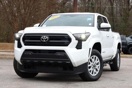 2025 Toyota Tacoma SR5