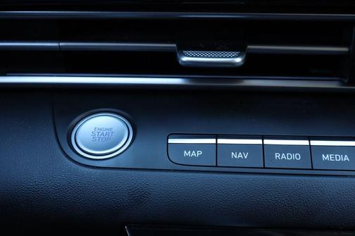 2023 Hyundai ELANTRA HEV Limited