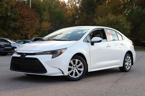 2026 Toyota Corolla LE