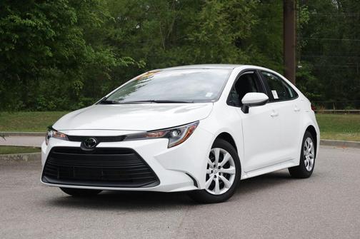 Ice 2025 Toyota Corolla LE