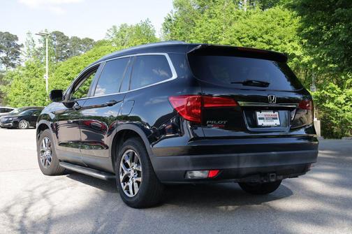 Crystal Black Pearl 2016 Honda Pilot EX-L