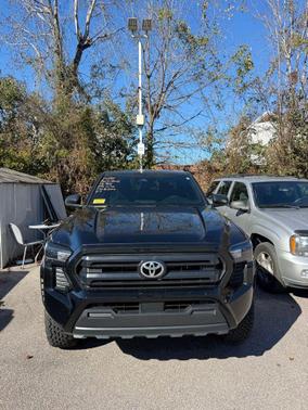 2025 Toyota Tacoma SR