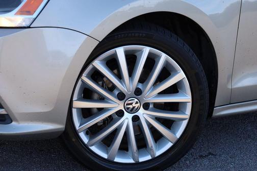 2016 Volkswagen Jetta 1.8T SEL