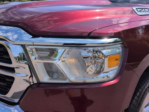 Delmonico Red Pearlcoat 2023 RAM 1500 Big Horn/Lone Star
