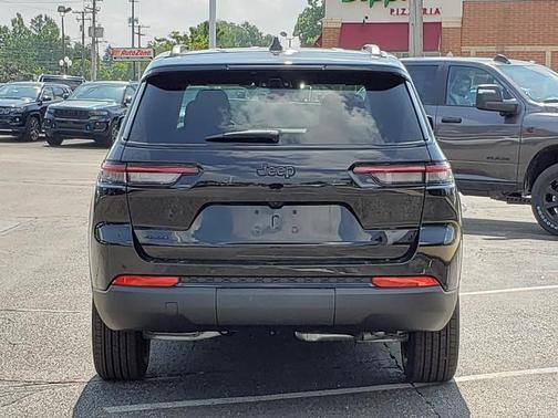 2025 Jeep Grand Cherokee L Altitude