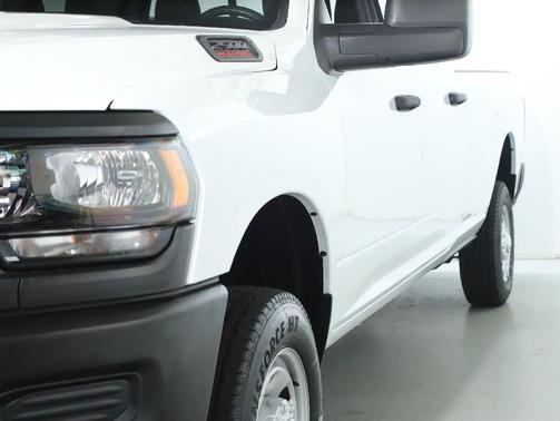 2024 RAM 2500 Tradesman Crew Cab 4x4 8' Box