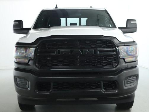 2024 RAM 2500 Tradesman Crew Cab 4x4 8' Box