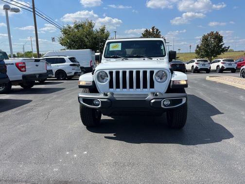 2023 Jeep Wrangler 4-Door Sahara 4x4