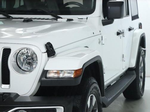 2023 Jeep Wrangler 4-Door Sahara 4x4