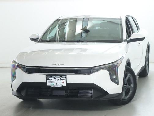 Snow White Pearl 2025 Kia K4 LXS