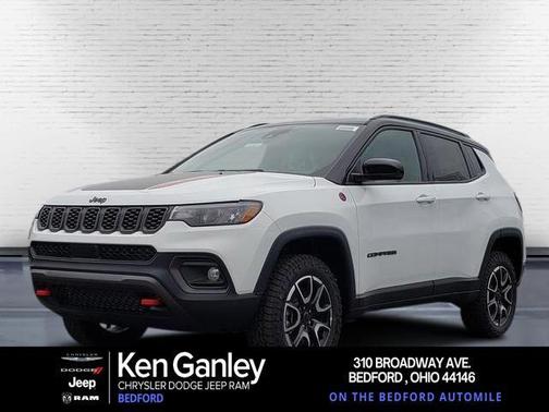 Bright White Clearcoat 2026 Jeep Compass Trailhawk