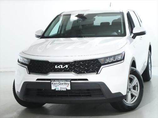 2022 Kia Sorento LX