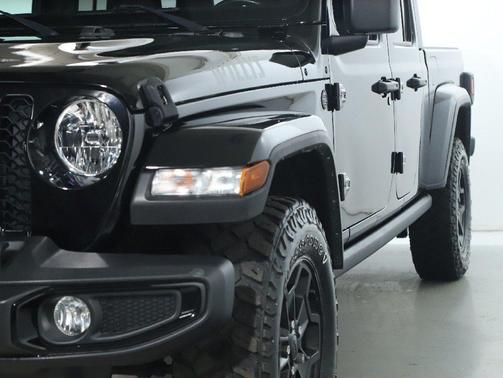 2022 Jeep Gladiator Willys 4x4