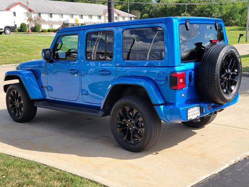 2022 Jeep Wrangler Unlimited Sahara