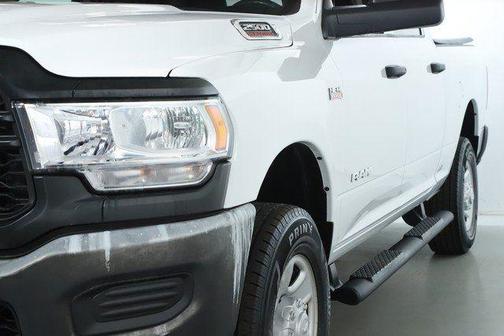 2020 RAM 2500 Tradesman Crew Cab 4X4 6'4' Box