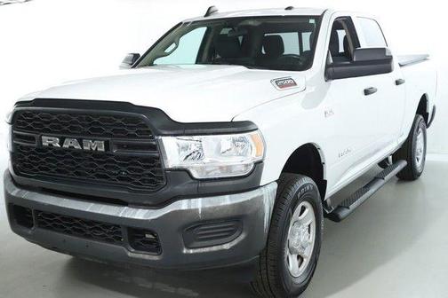 2020 RAM 2500 Tradesman Crew Cab 4X4 6'4' Box