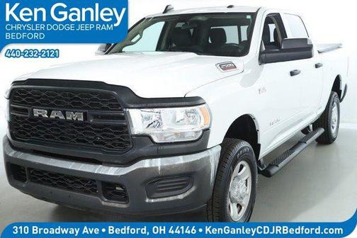 2020 RAM 2500 Tradesman Crew Cab 4X4 6'4' Box