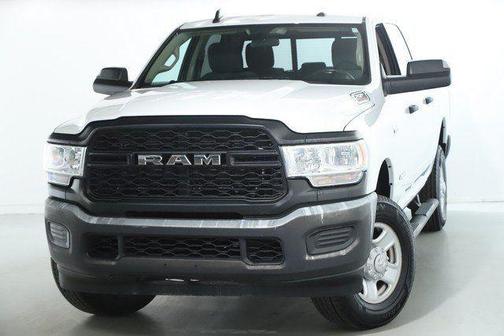 2020 RAM 2500 Tradesman Crew Cab 4X4 6'4' Box