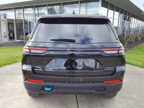 2024 Jeep Grand Cherokee 4xe Trailhawk